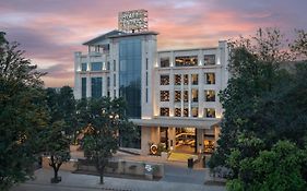 Hotel Hyatt Centric Rajpur Road  5*